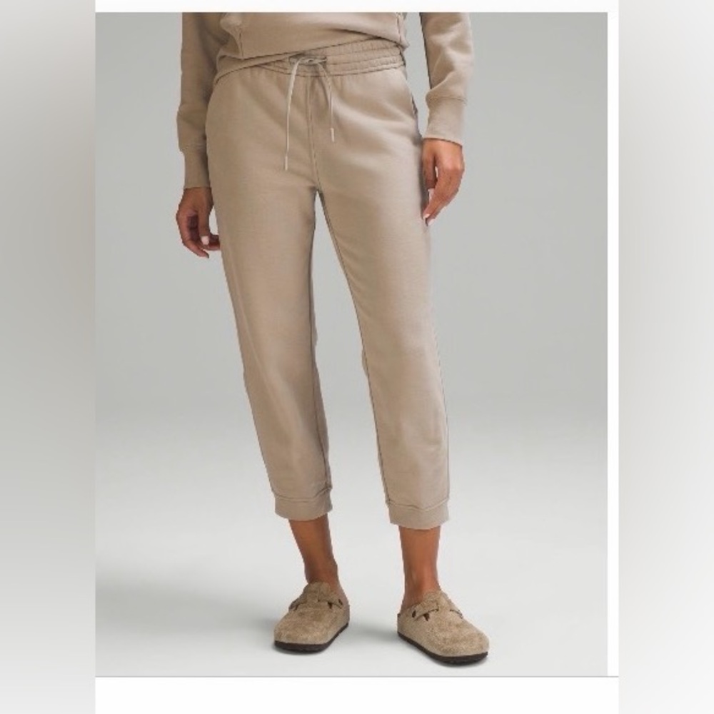 Lululemon High Rise Cropped Joggers Riverstone